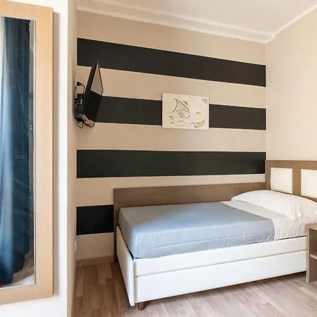 Hotel Gg8 Hotel & Suite Spa 3*