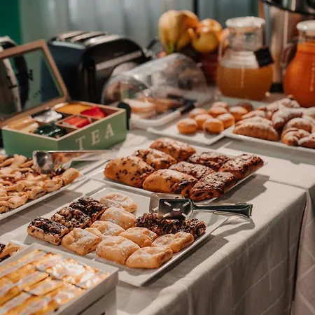 Gg8 Hotel & Suite Spa Hotel 3*