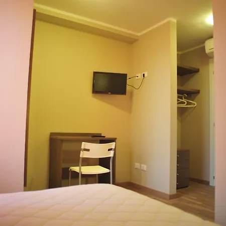 Gg8 & Hotel 3*