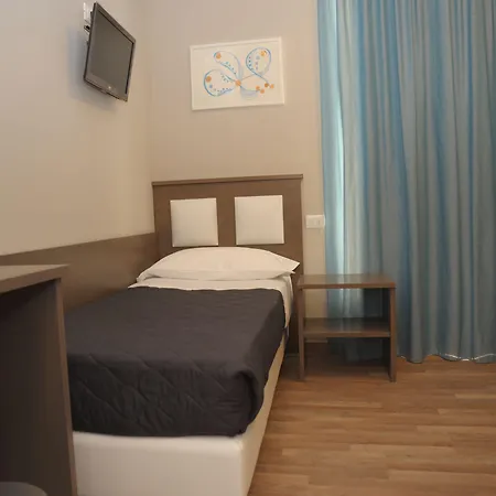Gg8 & Hotel