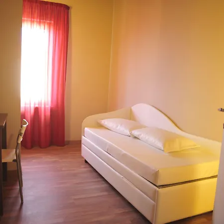 Hotel Gg8 & Gualdo Tadino