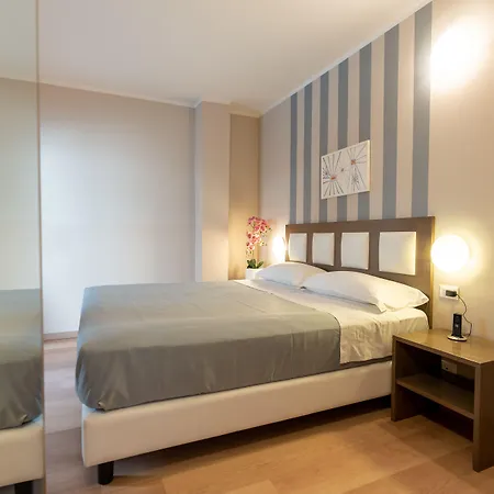 Gg8 & Hotel