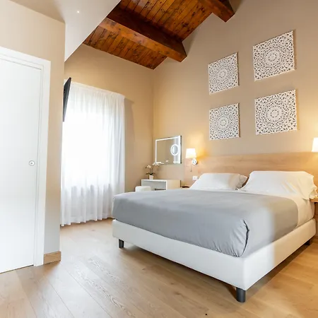 Gg8 & Hotel Gualdo Tadino