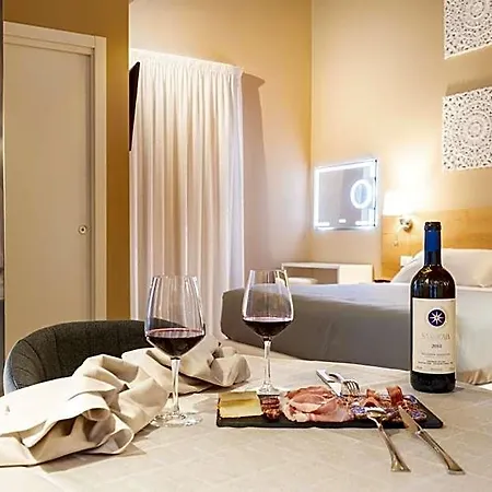 Hotell Gg8 & Gualdo Tadino