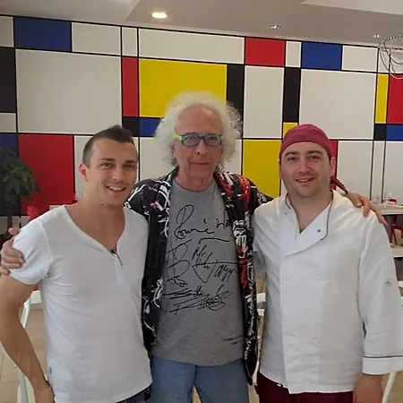 Gg8 & Gualdo Tadino