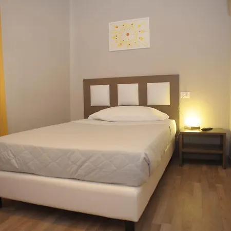 Gg8 Hotel & Suite Spa Hotel 3*
